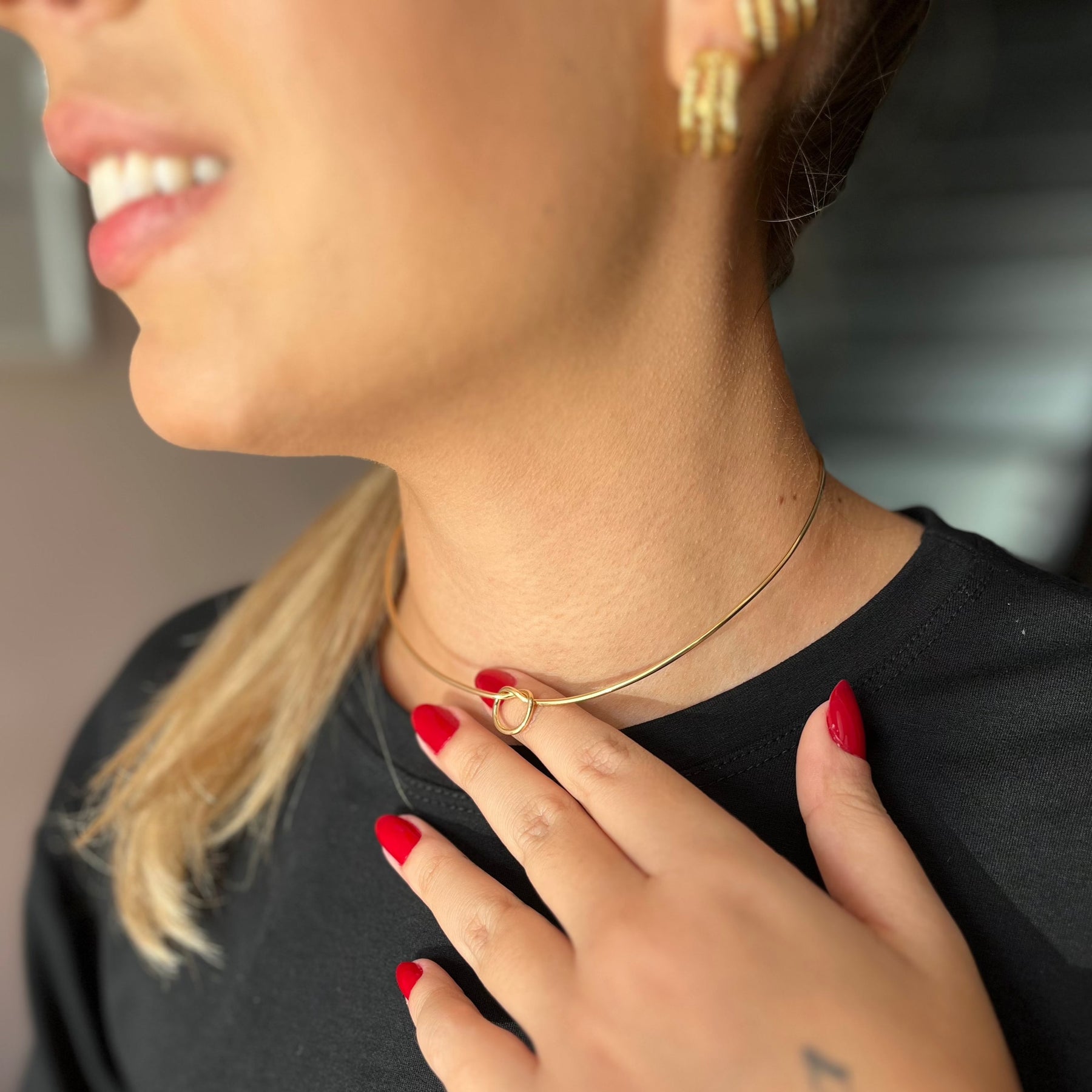 Choker semijoia aro nó Dourado